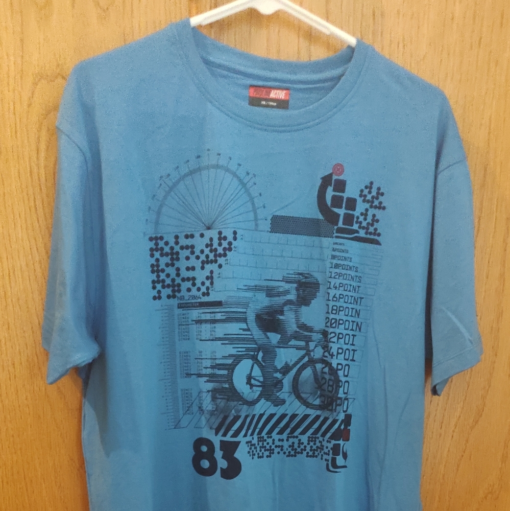 New with tags men's tshirt active wear